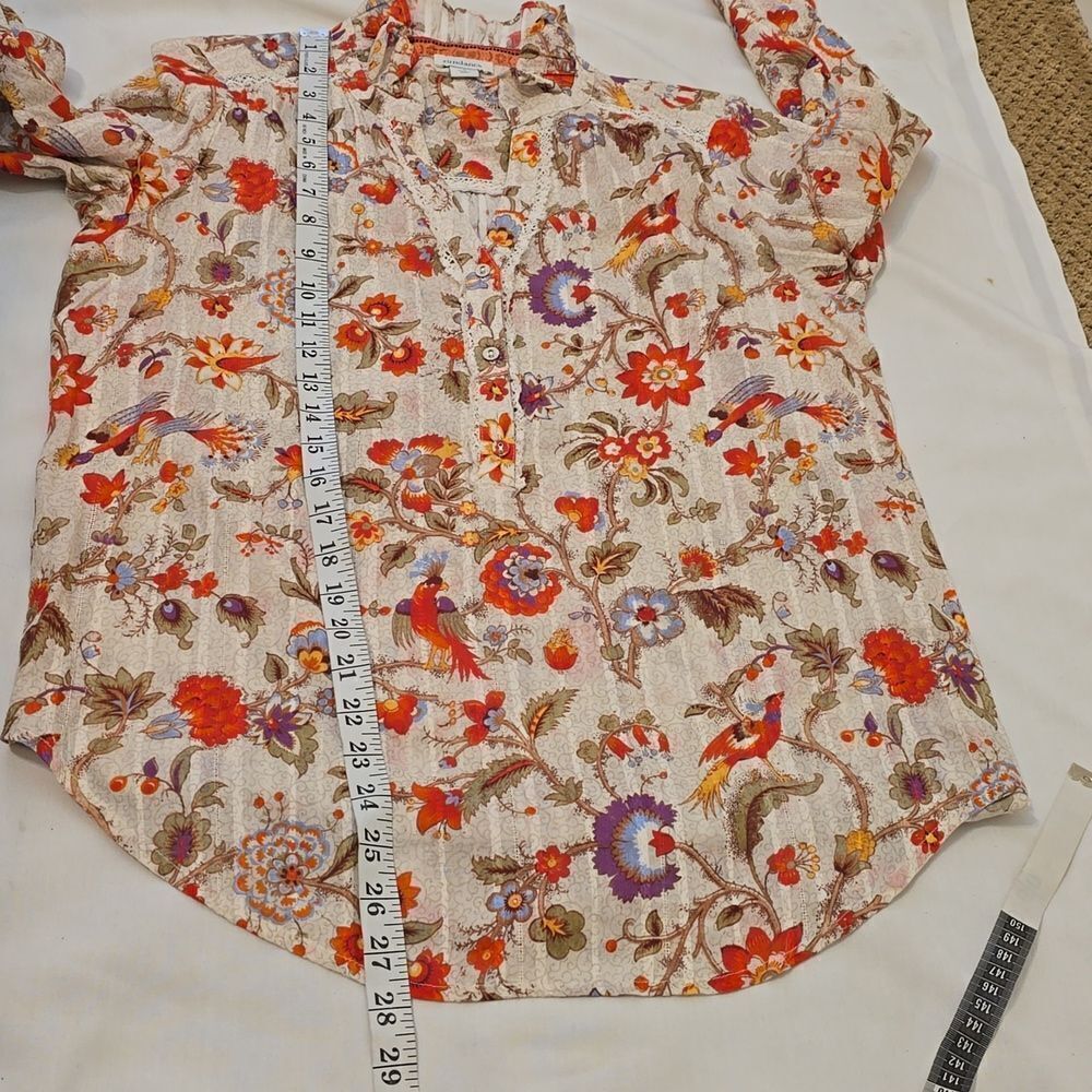 Sundance floral with ruffle/lace details blouse size small - Picture 8 of 10